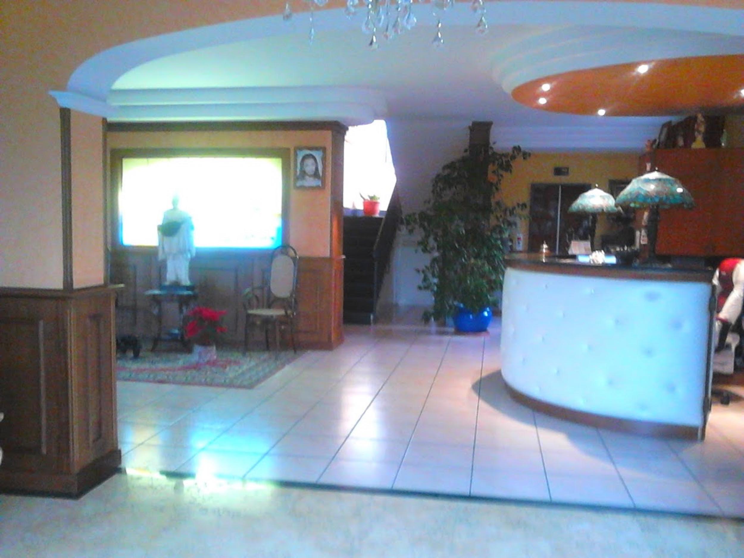 ליקולה Hotel Happy Days מראה חיצוני תמונה